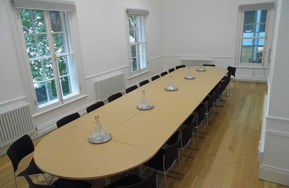 Children's Room in South Manchester: spacious meeting room for corporate events and workshops.