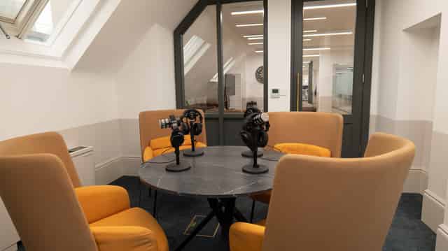 1ovMany Event Space