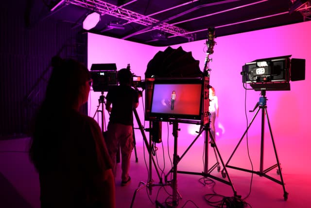 klatch Studio - Sound Stage