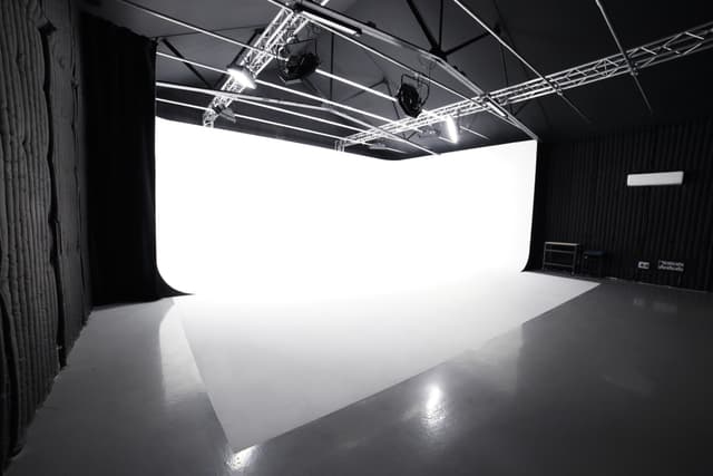 klatch Studio - Sound Stage