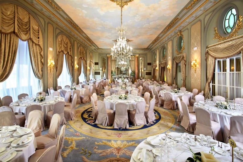 Gran Via Ballroom at El Palace Barcelona, elegant venue for weddings and corporate events.