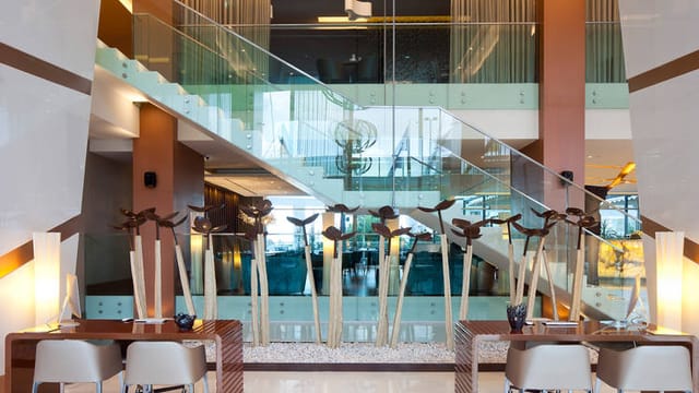 Morus 1 11 at EPIC SANA Hotel Lisboa, elegant venue with striking staircase for upscale events.