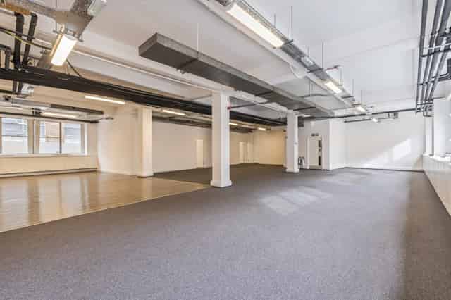 24-26 Baltic St W