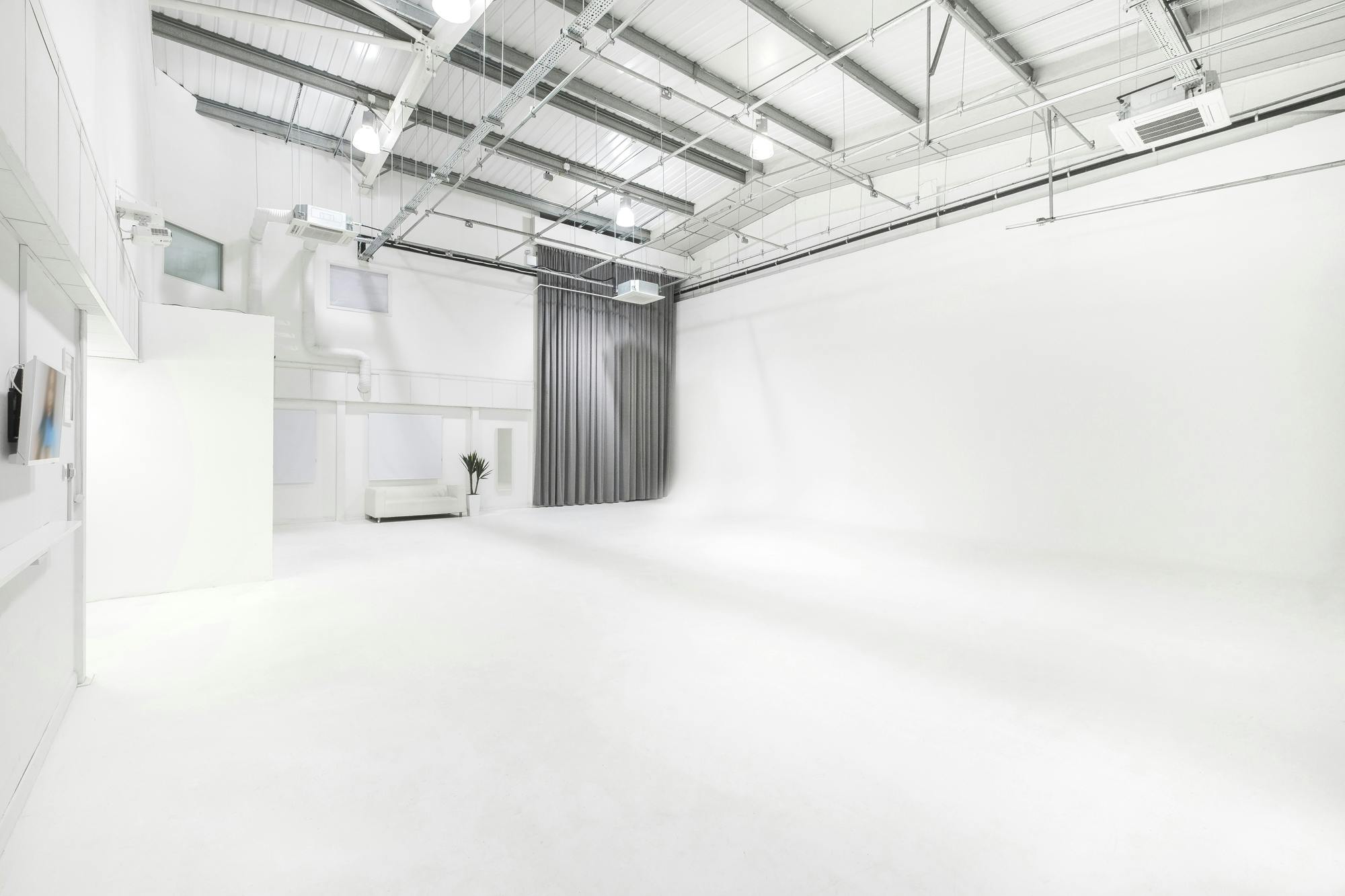 Versatile event space at S2 Royal Arsenal Shoots, ideal for workshops and exhibitions.