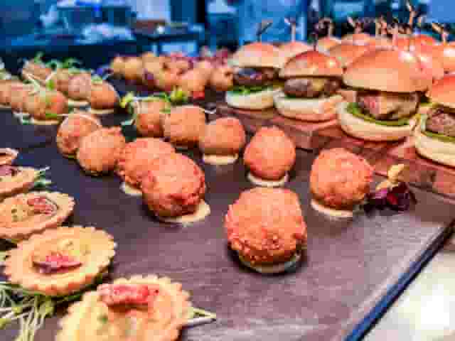 FARE Restaurant + Bar
