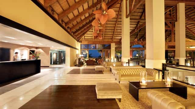 Elegant hotel lobby in Asia Gardens, Shanghai; ideal for events and networking.