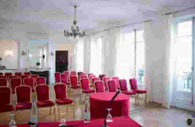Suite Montaigne