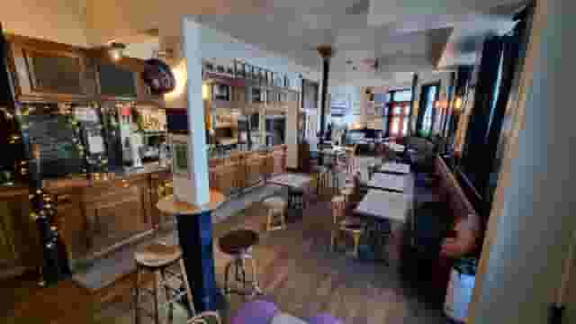 The Railway Tavern N16