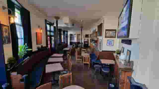 The Railway Tavern N16