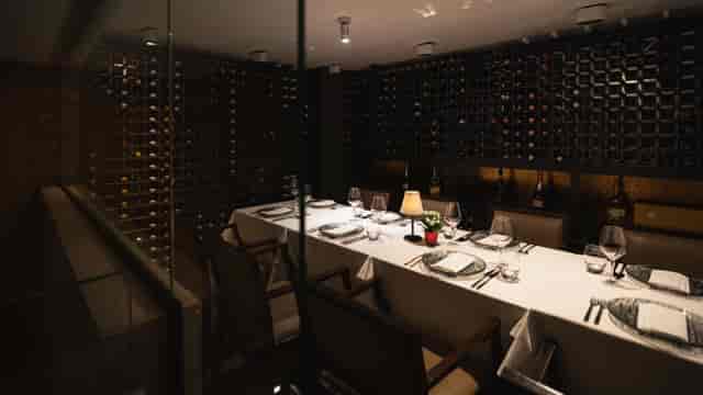 Intimate dining room with elegant decor for corporate dinners and exclusive events.