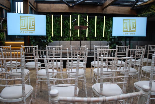 Roof Terrace (with retractable glass roof) - Conference 