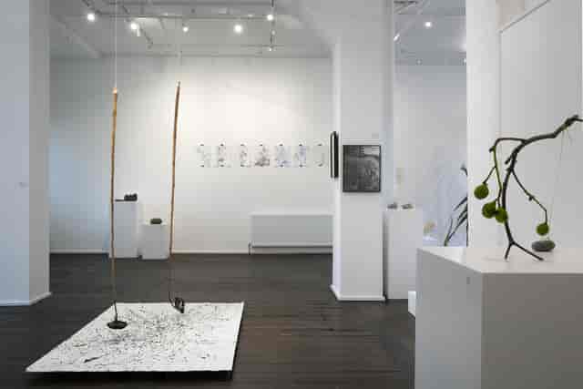 Ensō London minimalist art gallery, ideal for intimate exhibitions and creative events.