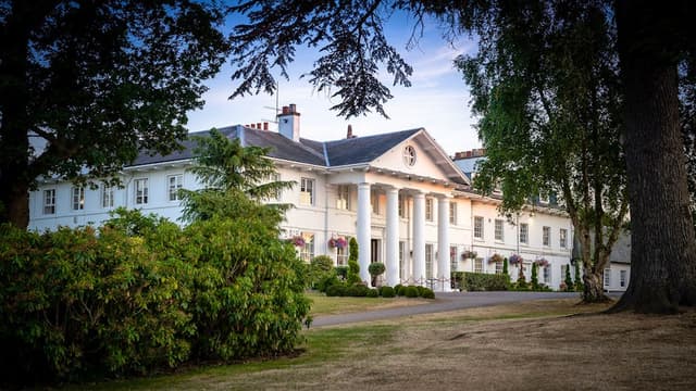 Dyrham Park Country Club
