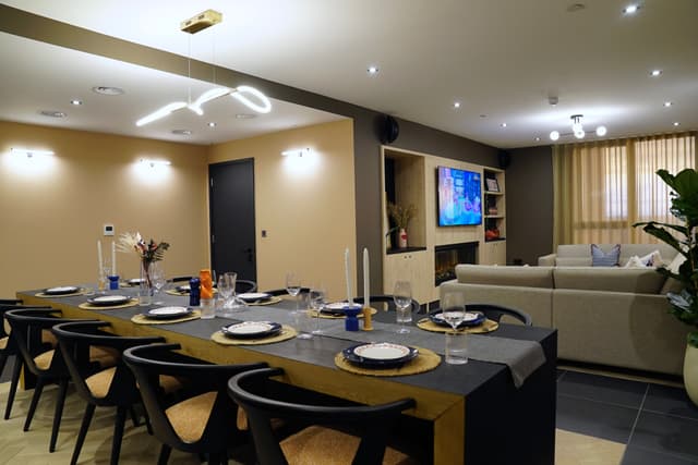 The Dining Room at Eda
