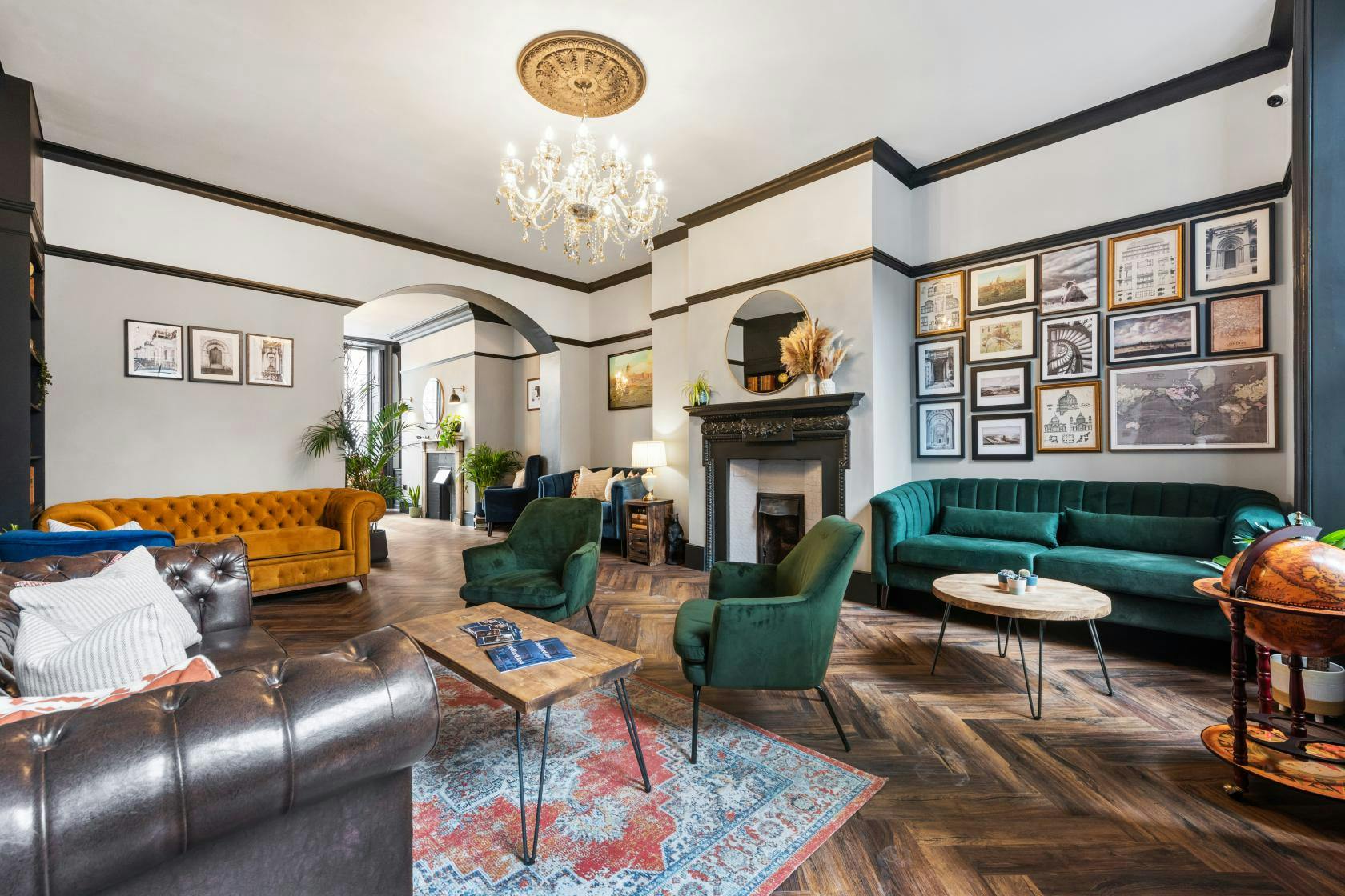Members Lounge at 1 Bedford Row with plush seating, ideal for networking events.