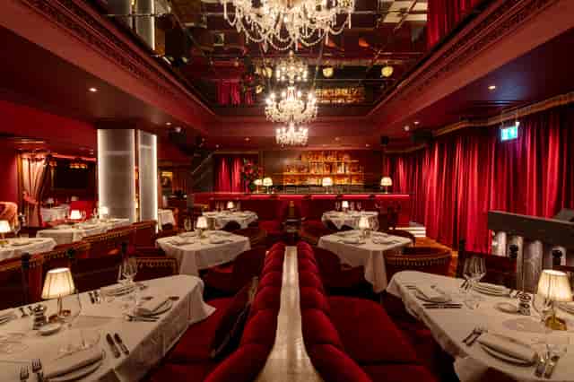 Mistress of Mayfair Rst