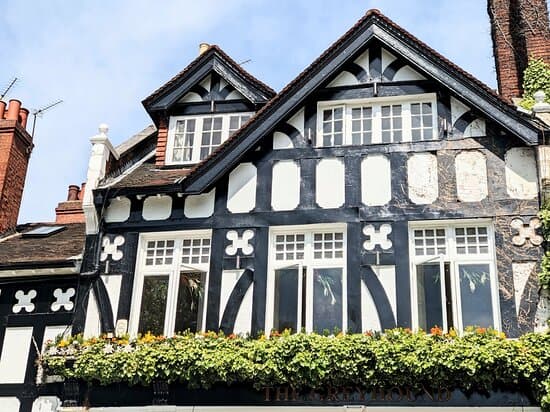 The Greyhound Kew