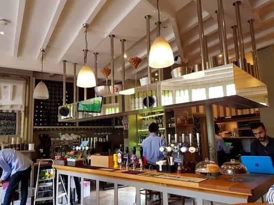 The Greyhound Kew