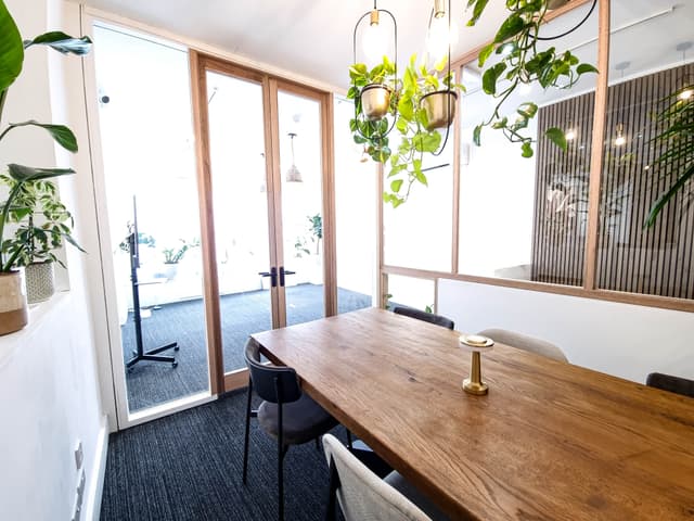 The Travel Cafe Lounge