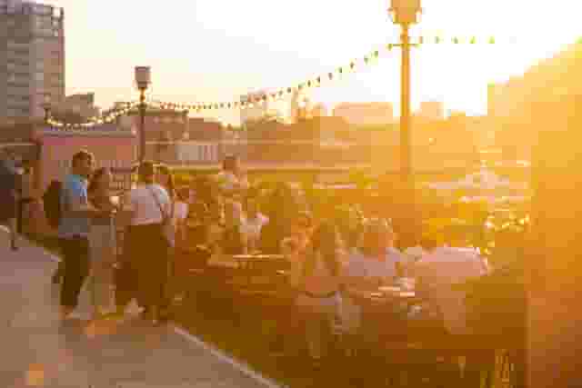 Summer Terrace 