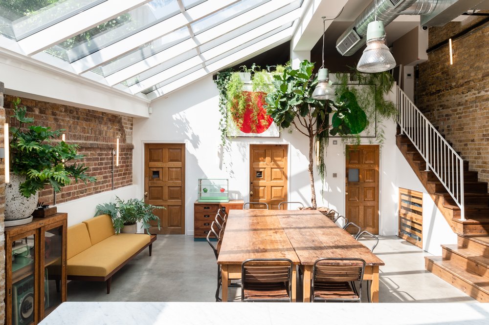 Paper Mill Studio with glass roof, ideal for creative meetings and workshops. - Banner