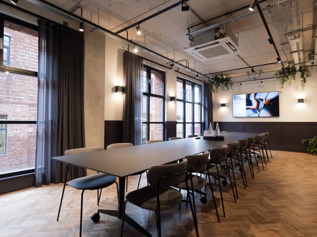 Colony One Silk St