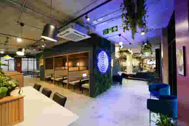 Colony One Silk St