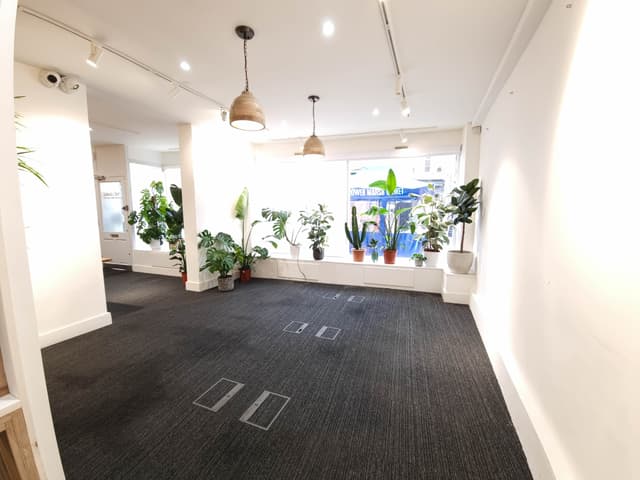 The Travel Cafe Lounge