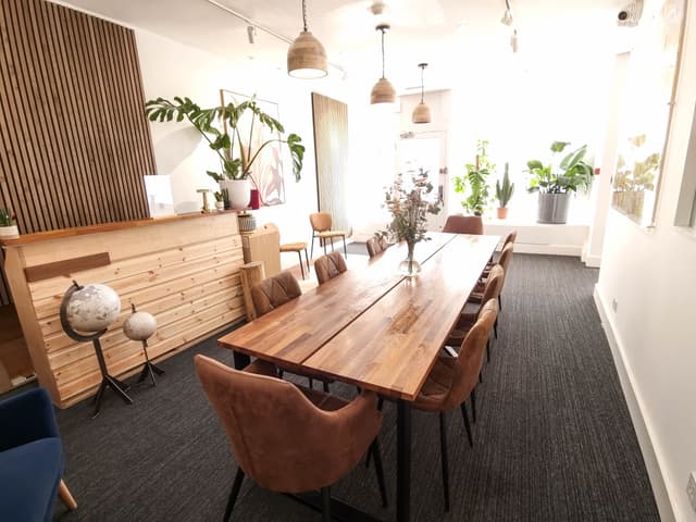 The Travel Cafe Lounge