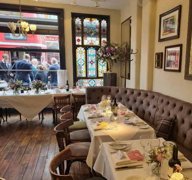 Le Salon Privé