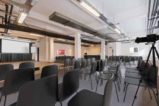 24-26 Baltic St W
