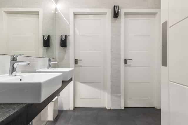24-26 Baltic St W