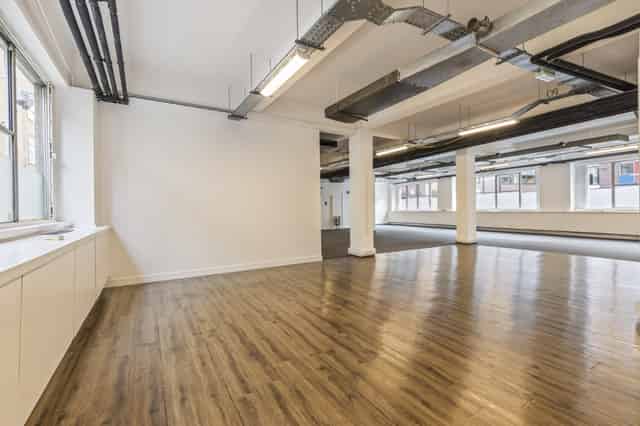 24-26 Baltic St W