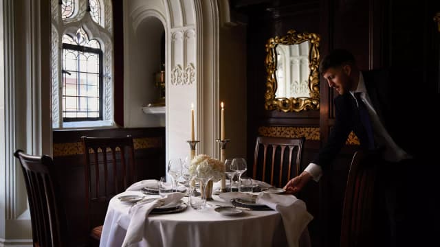Cheneston's Restaurant