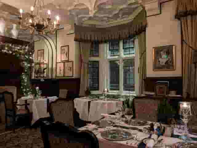 Cheneston's Restaurant