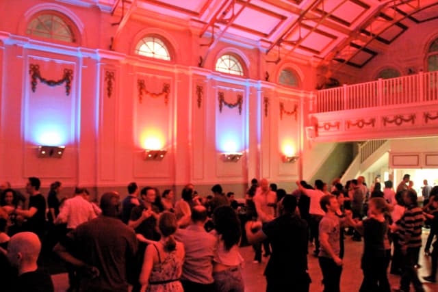 Earl's Court Salsa & Bachata Club