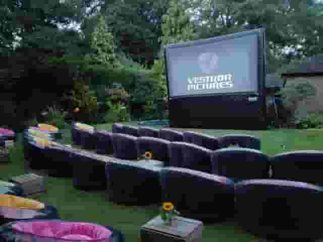Berkshire Outdoor Cinema Hire & Events - Gocinemas.co.uk