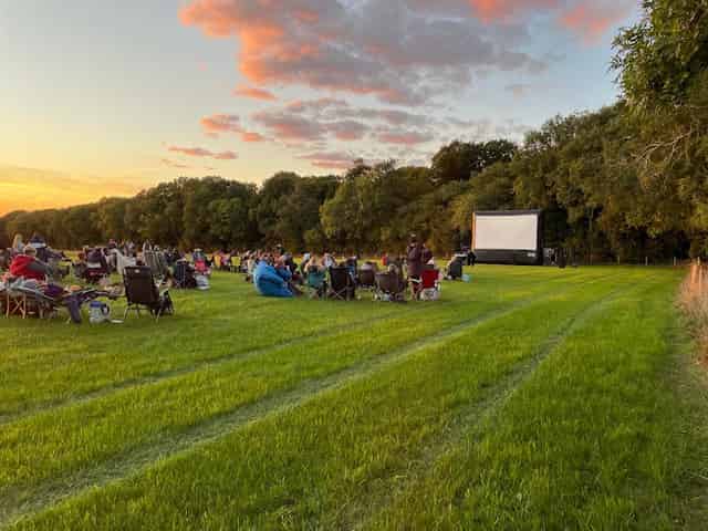 Berkshire Outdoor Cinema Hire & Events - Gocinemas.co.uk