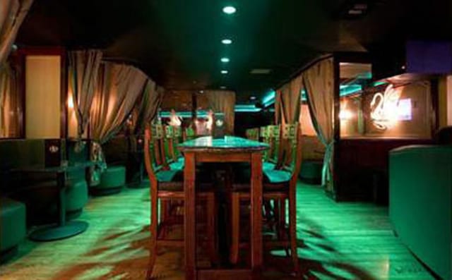 The Black Swan | Galleria | Bars and ...