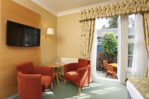 West Lodge Park Suite
