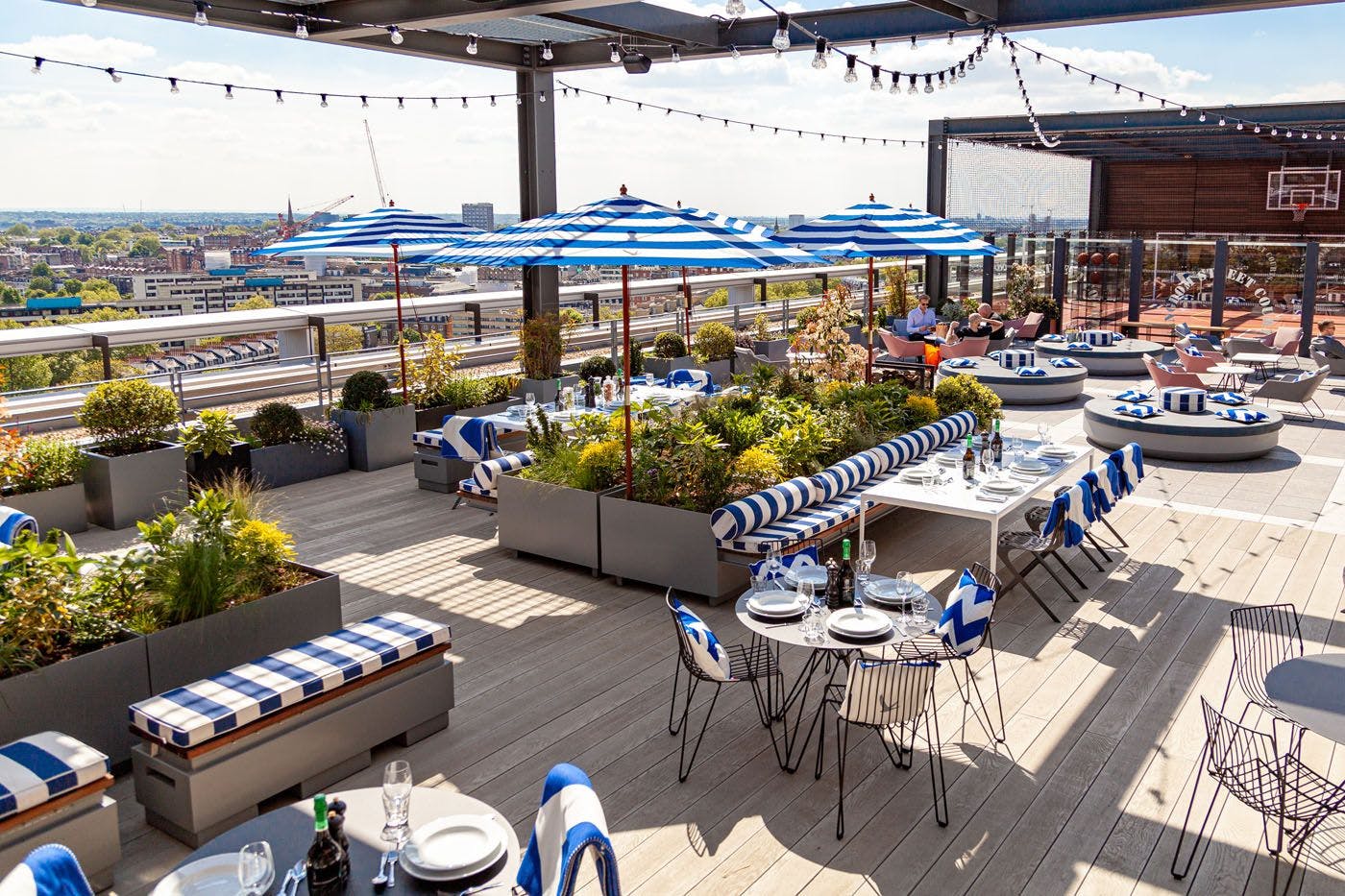 Skylark Roof Garden in HUCKSTER London, vibrant rooftop venue for events and gatherings.