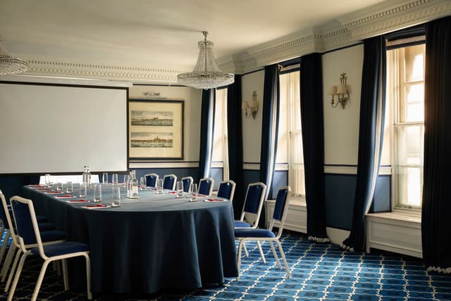 Queen Suite