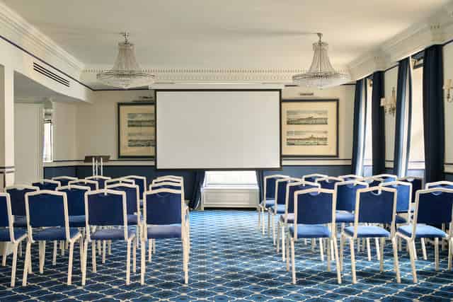 Queen Suite