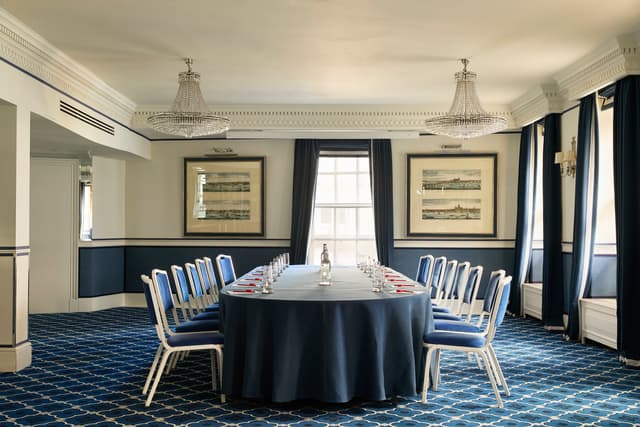 Queen Suite