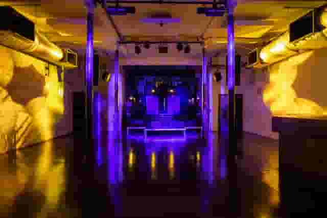 93 Feet East
