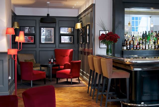 London Bridge Hotel