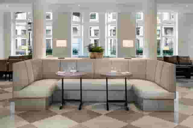 Lounge Bar