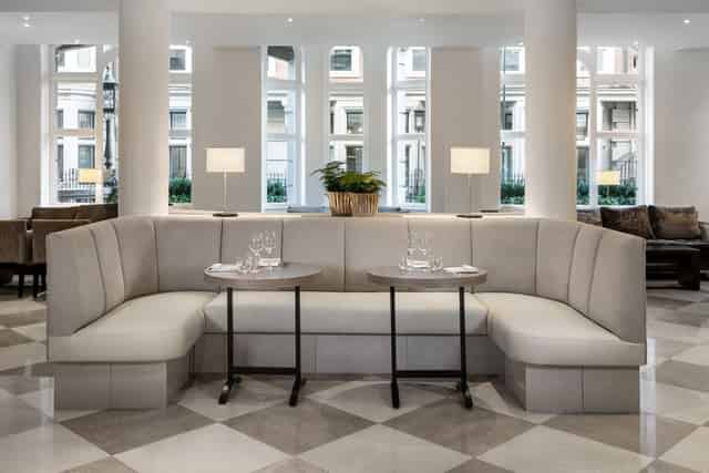 Lounge Bar