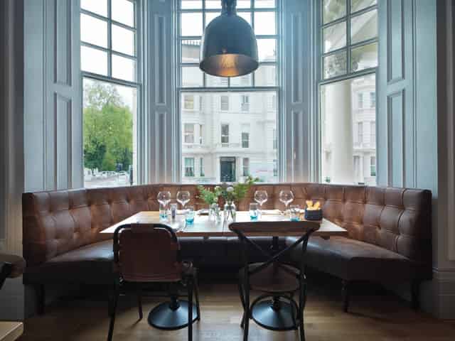 Lounge Bar