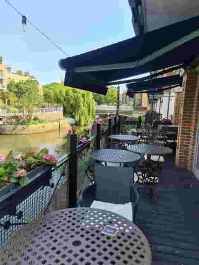 Aqua Vista Bistro Bar